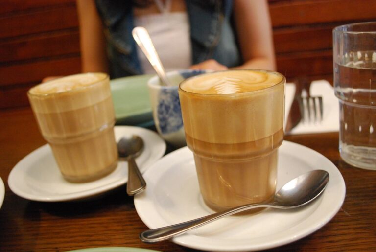The Ultimate Guide to Cairns’ Best Cafes: Where Locals Go for Perfect Coffee