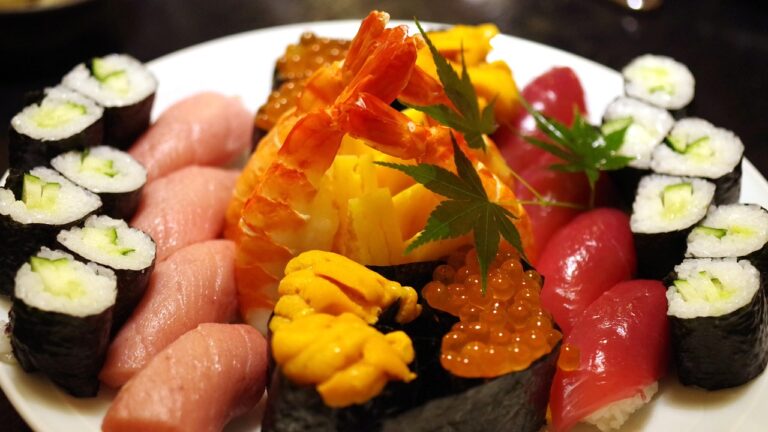 sushi, japanese meal, japanese food, meal, cooking, restaurant, gourmet, nature, delicious, food, fish, tuna, seafood, fresh, gastronomy, best quality